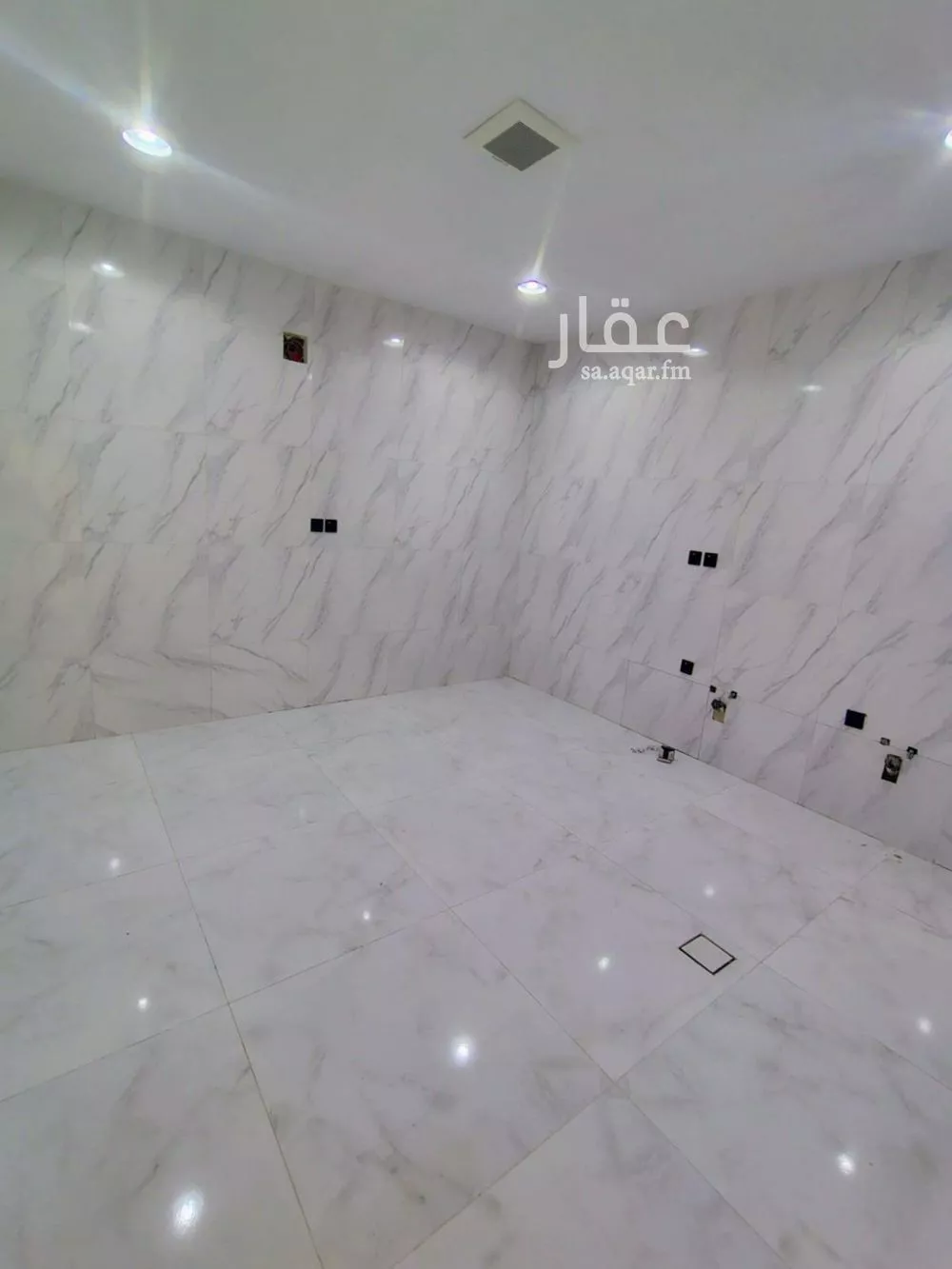 5 bedroom floor in Okaz 16