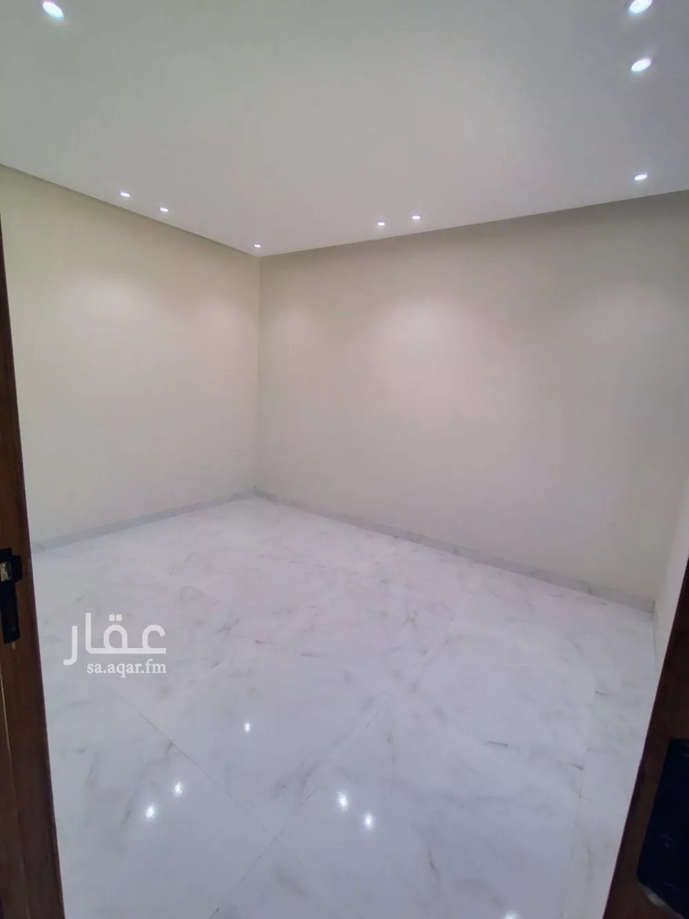 5 bedroom floor in Okaz 4