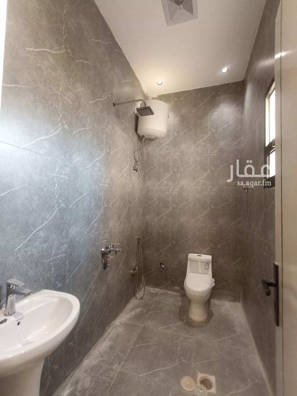 3 bedroom floor in Uhud 13