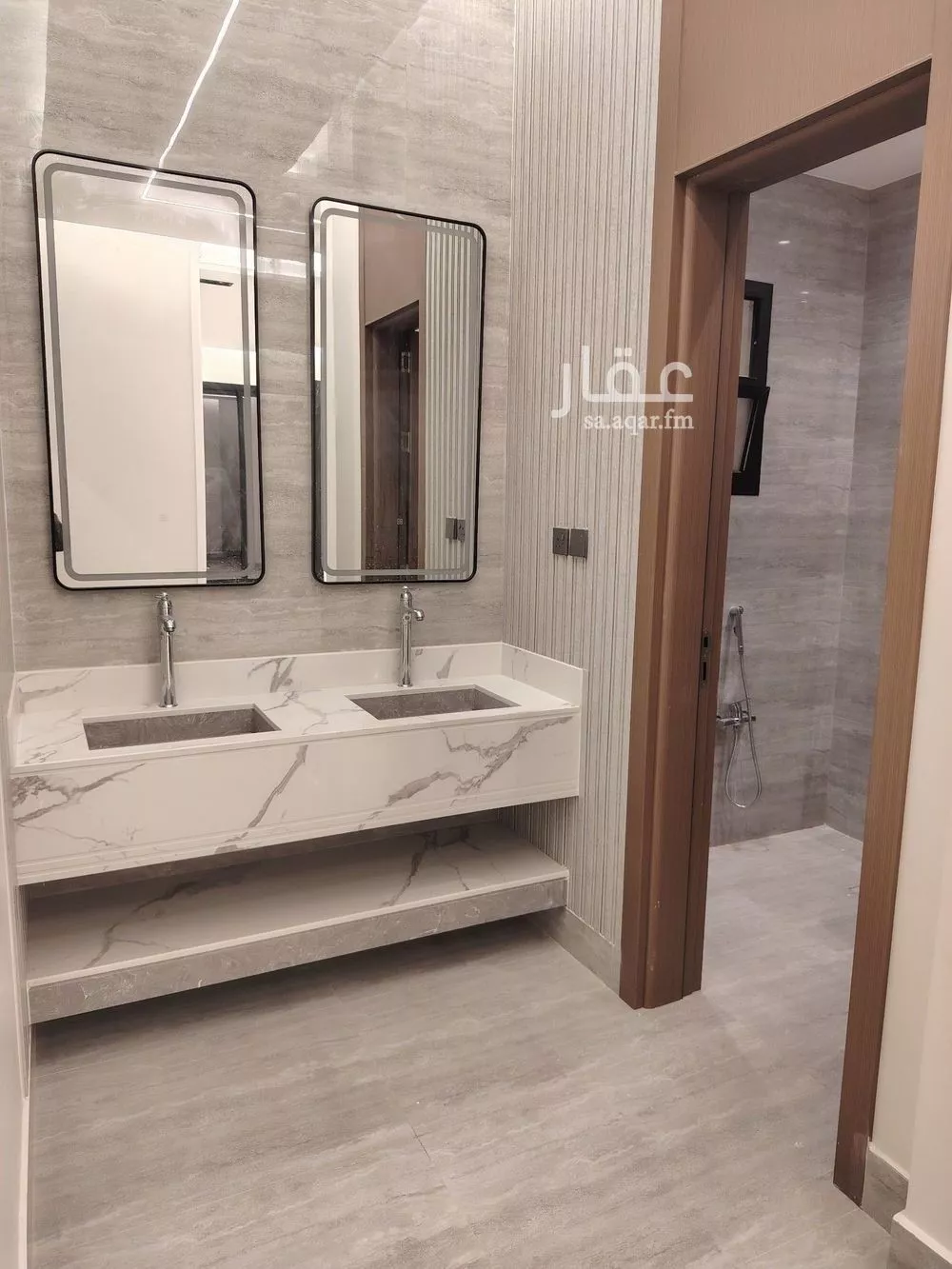 5 bedroom floor in Al Rimal 12