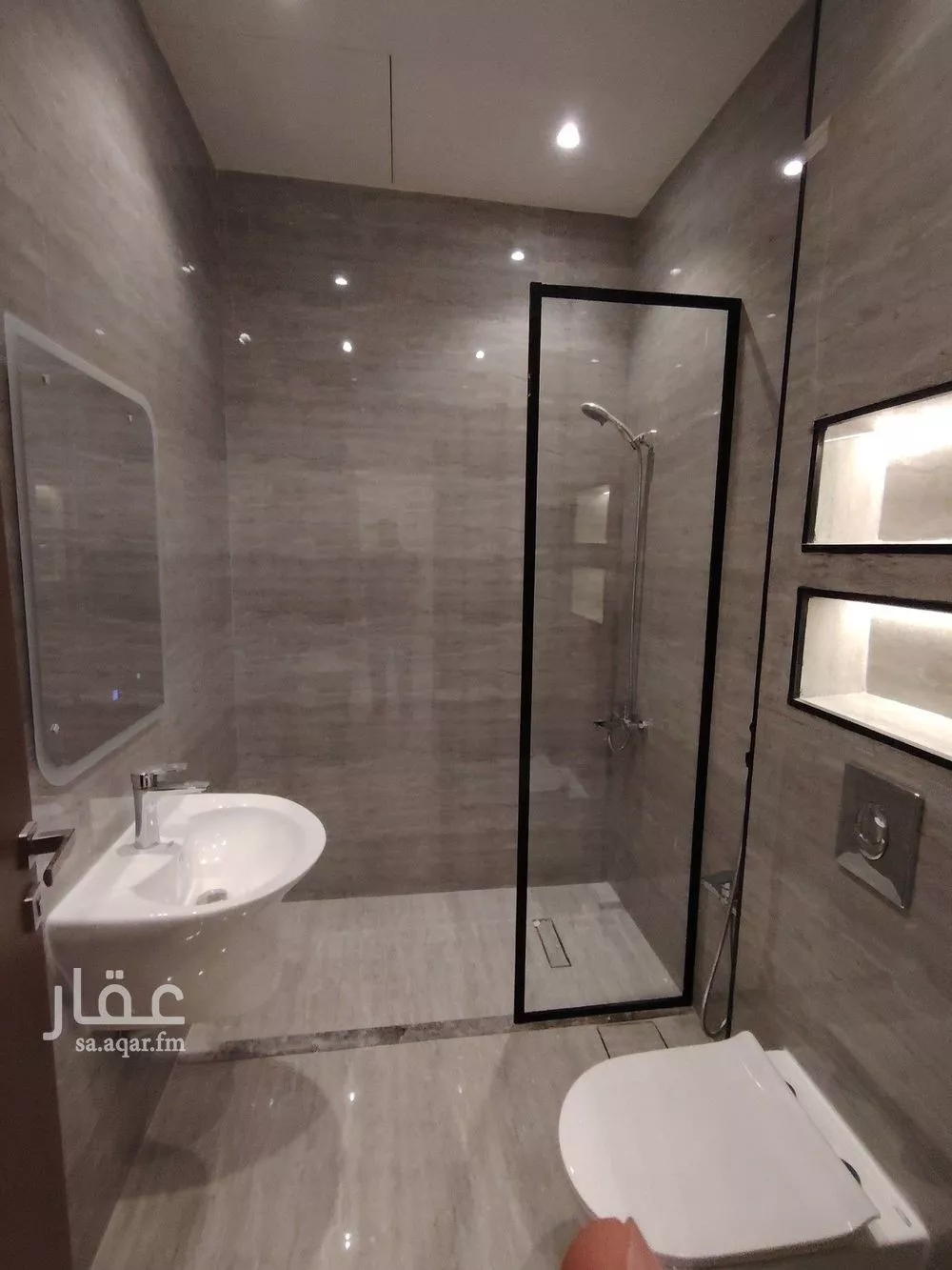 5 bedroom floor in Al Rimal 10