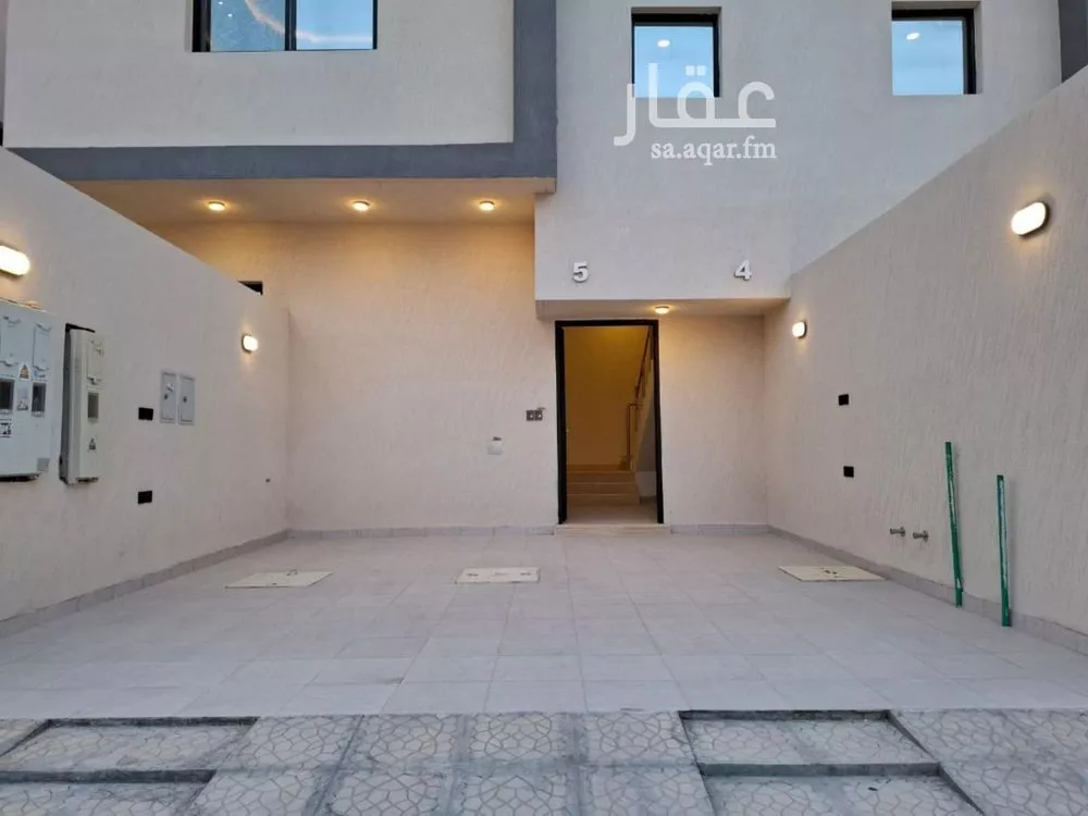 5 bedroom floor in Badr 17