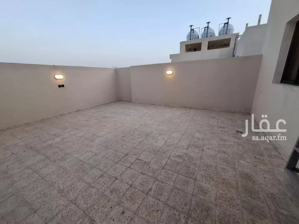 5 bedroom floor in Badr 21