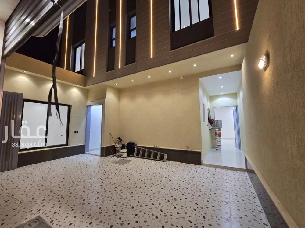 3 bedroom floor in Okaz 2