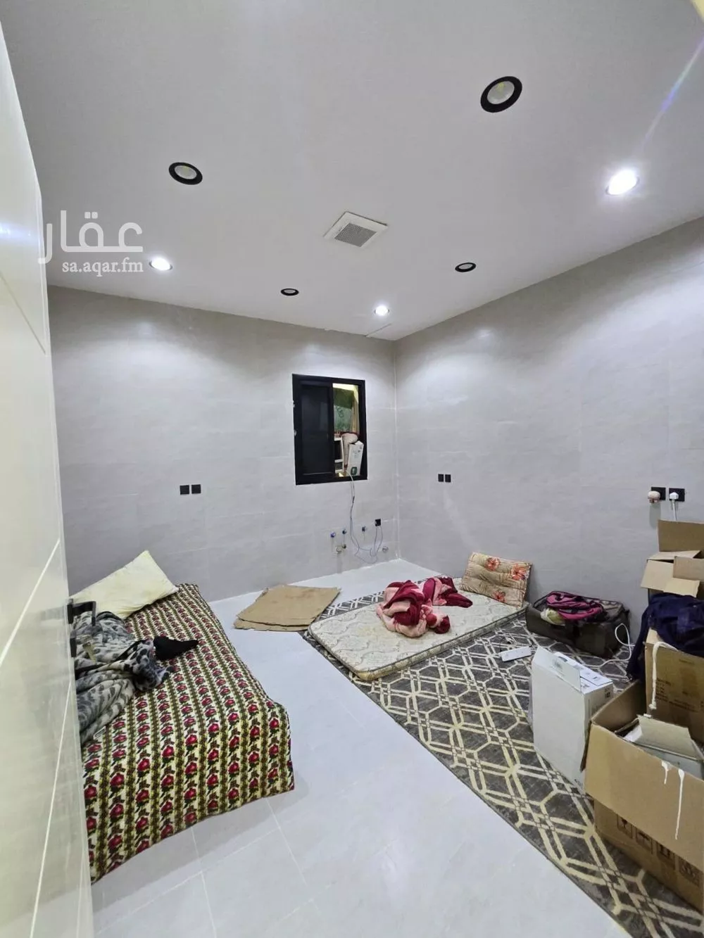 3 bedroom floor in Okaz 12