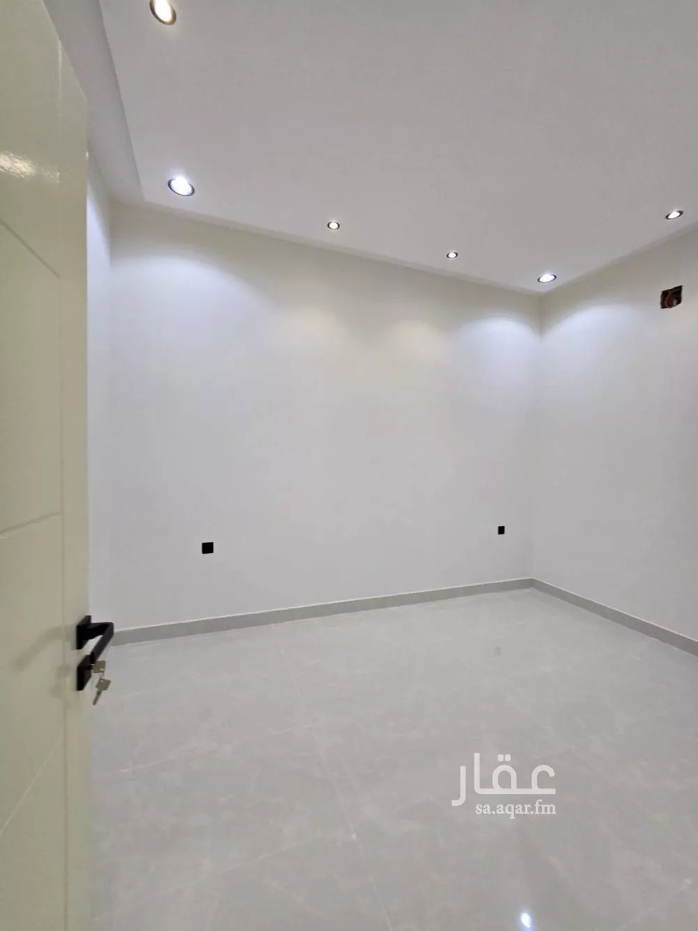 3 bedroom floor in Okaz 3