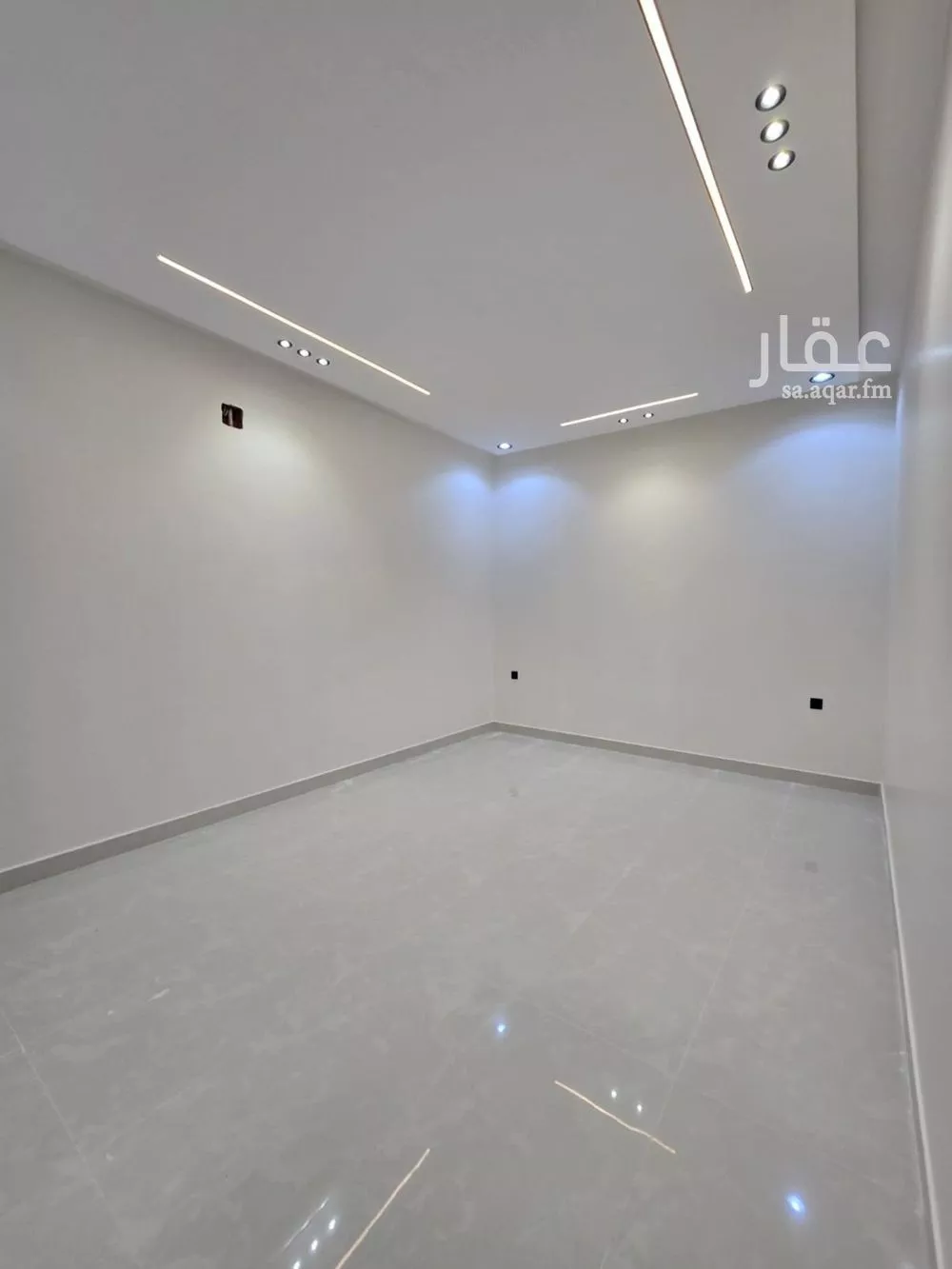 3 bedroom floor in Okaz 5