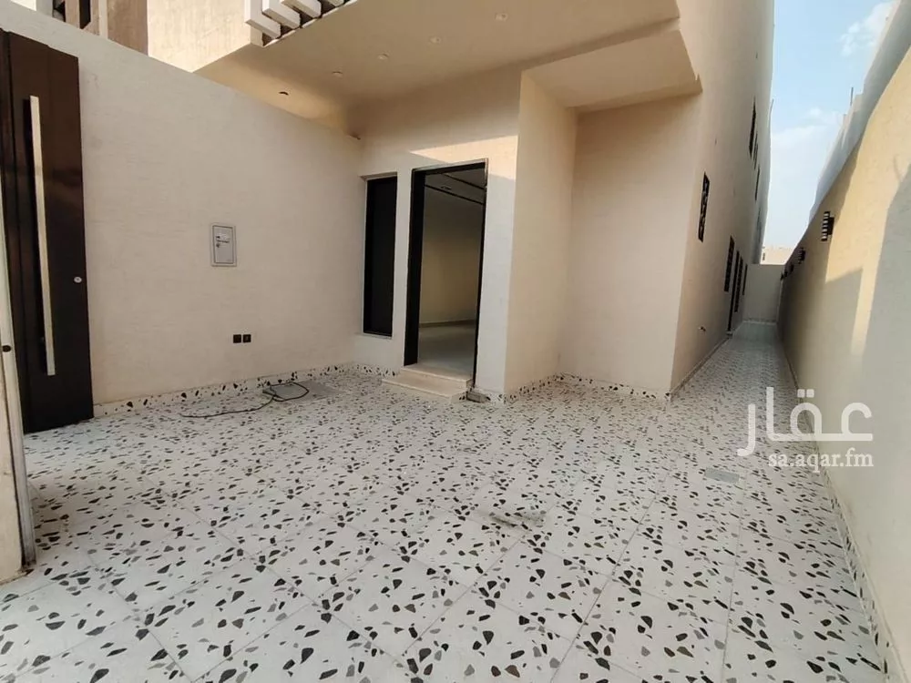 دور 4 غرف في طيبة 15