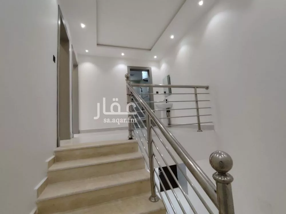 دور 4 غرف في طيبة 7