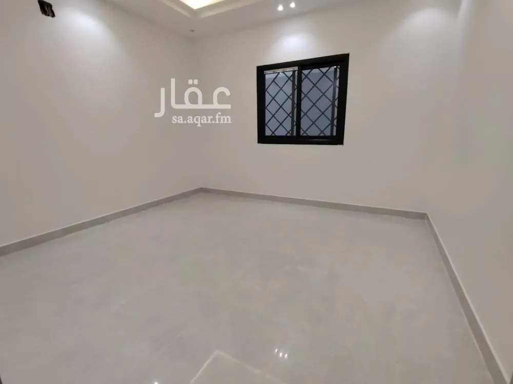 دور 4 غرف في طيبة 9