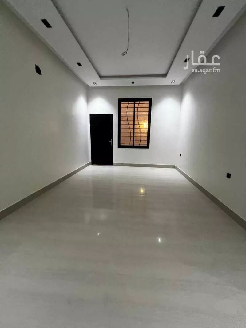 دور 5 غرف في طيبة 16
