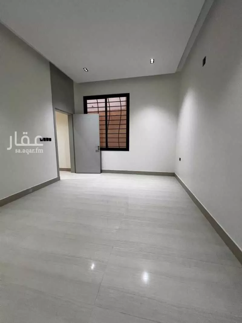 دور 5 غرف في طيبة 9