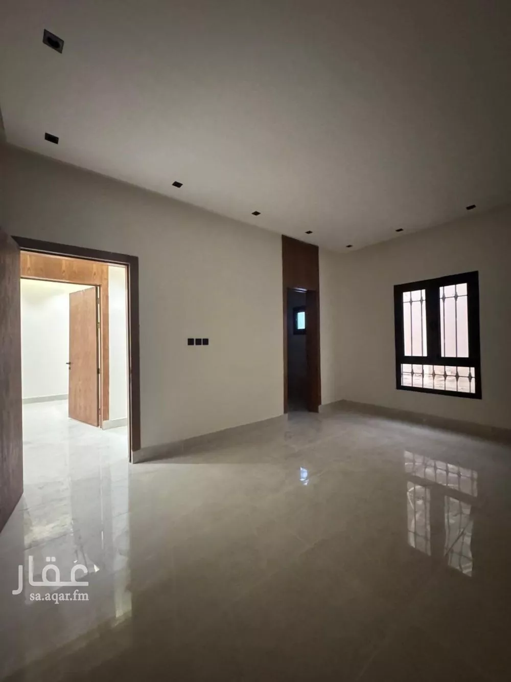 دور 5 غرف في طيبة 15