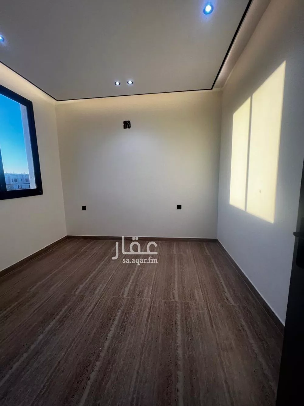 دور 5 غرف في طيبة 11