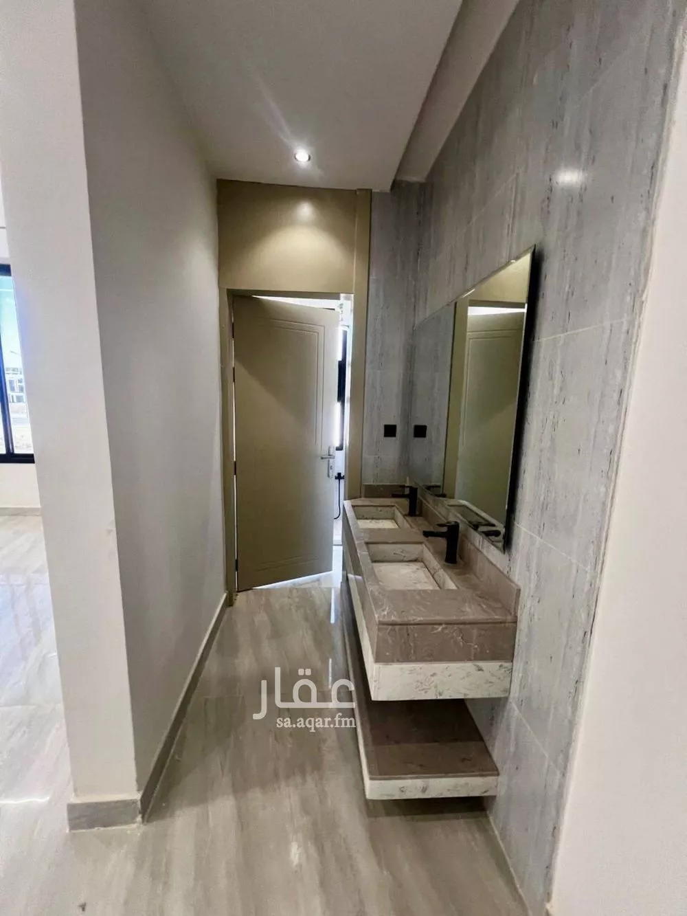 5 bedroom floor in Taibah 13