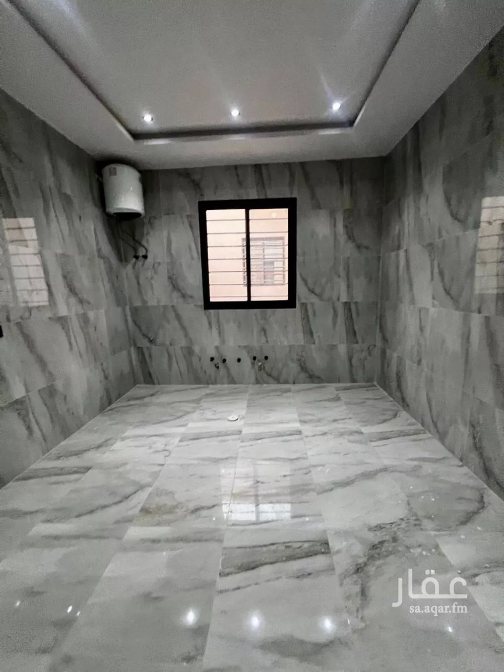 5 bedroom floor in Taibah 18