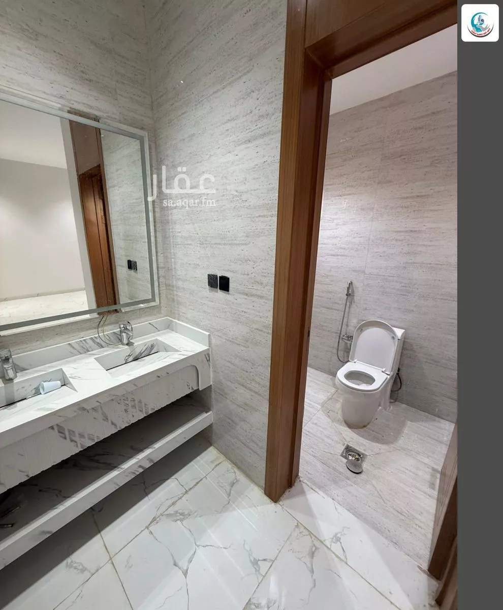 5 bedroom floor in Al Janadriyah 10