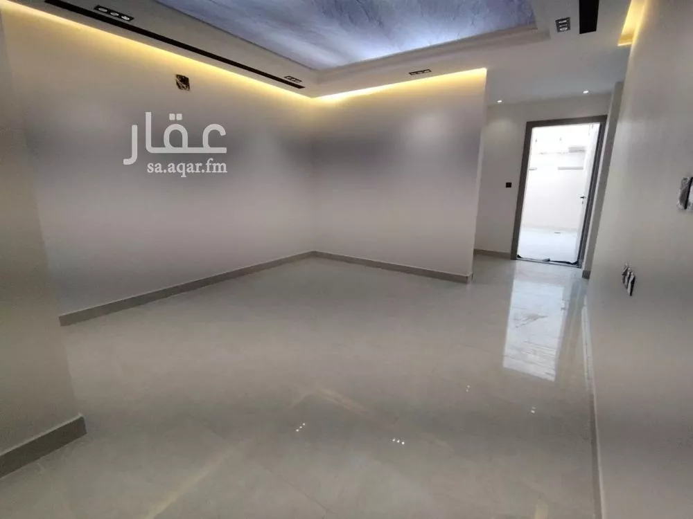 دور 4 غرف في طيبة 10