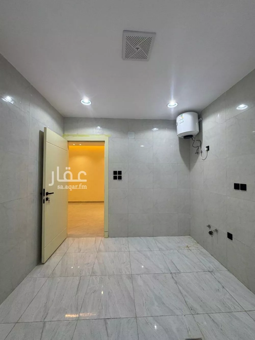 5 bedroom floor in Okaz 11
