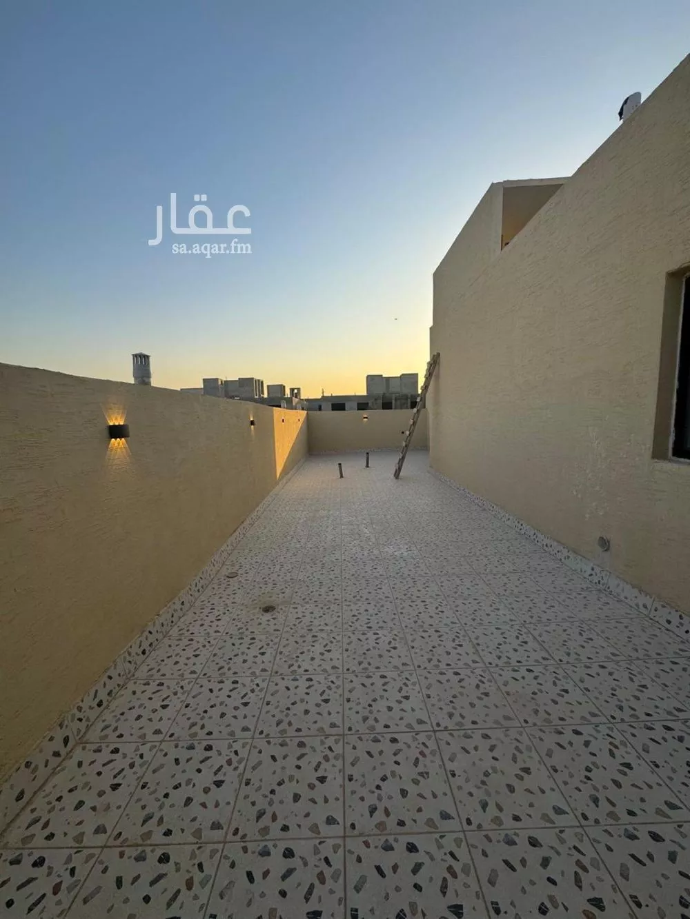 5 bedroom floor in Okaz 26