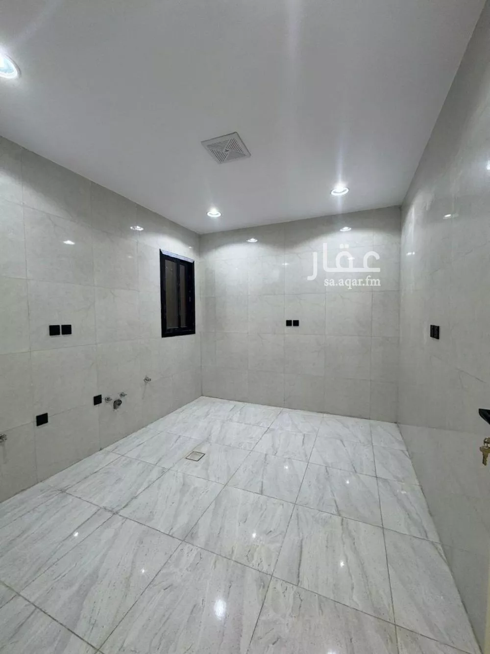 5 bedroom floor in Okaz 10