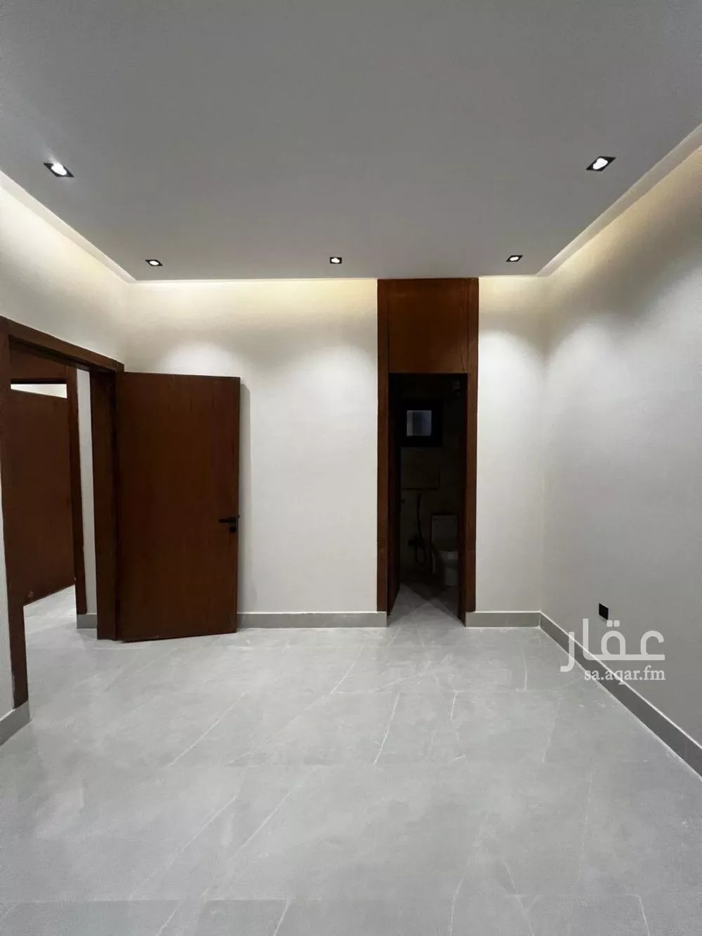 5 bedroom floor in Taibah 18