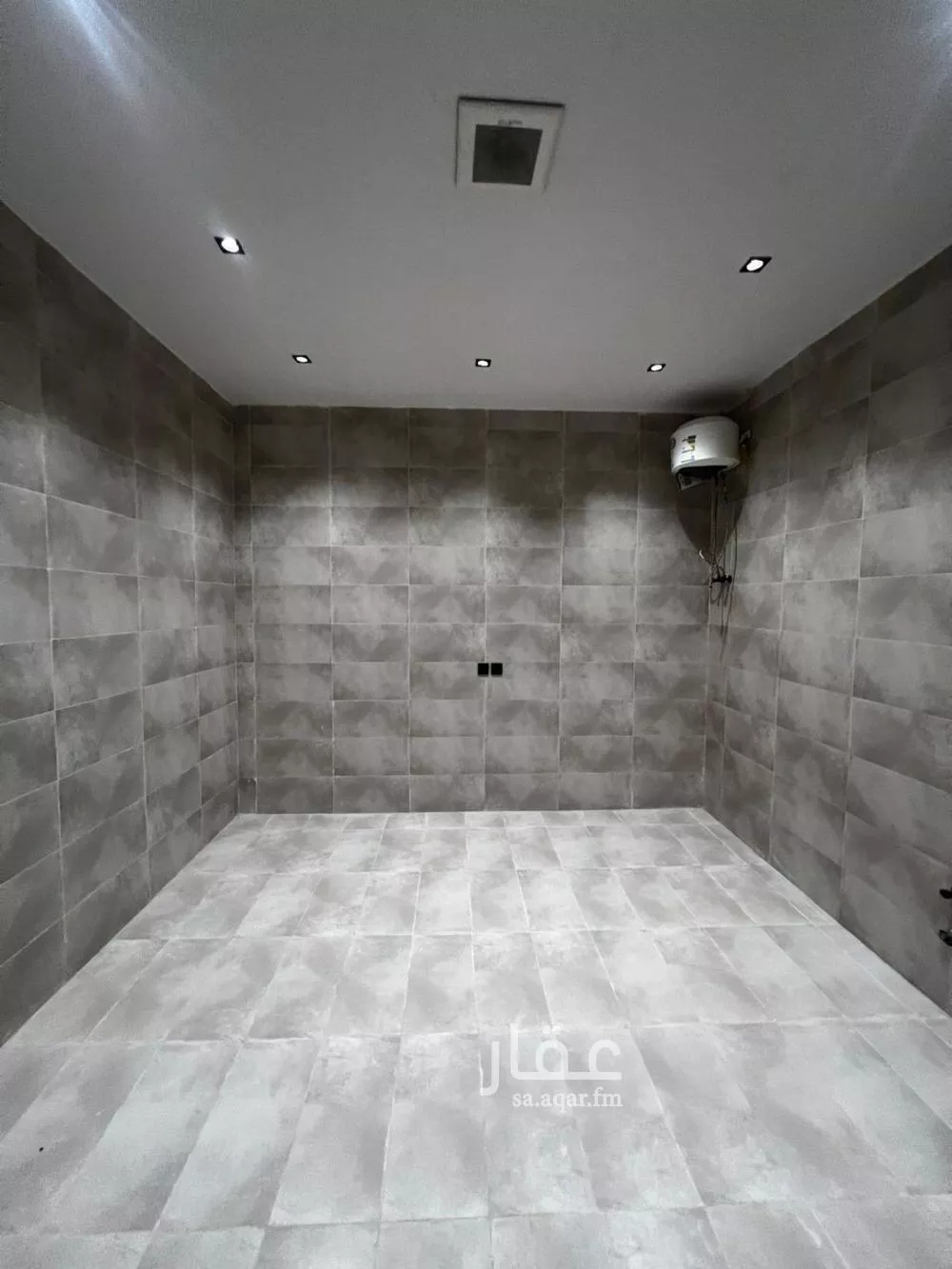 5 bedroom floor in Taibah 4