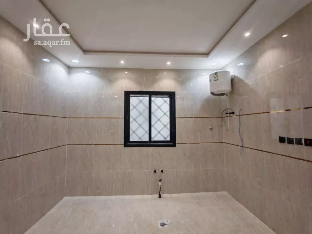 دور 5 غرف في طيبة 17