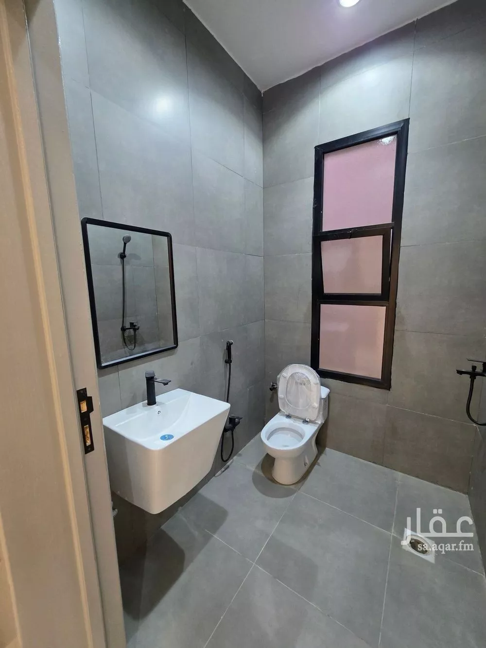 5 bedroom floor in Okaz 11