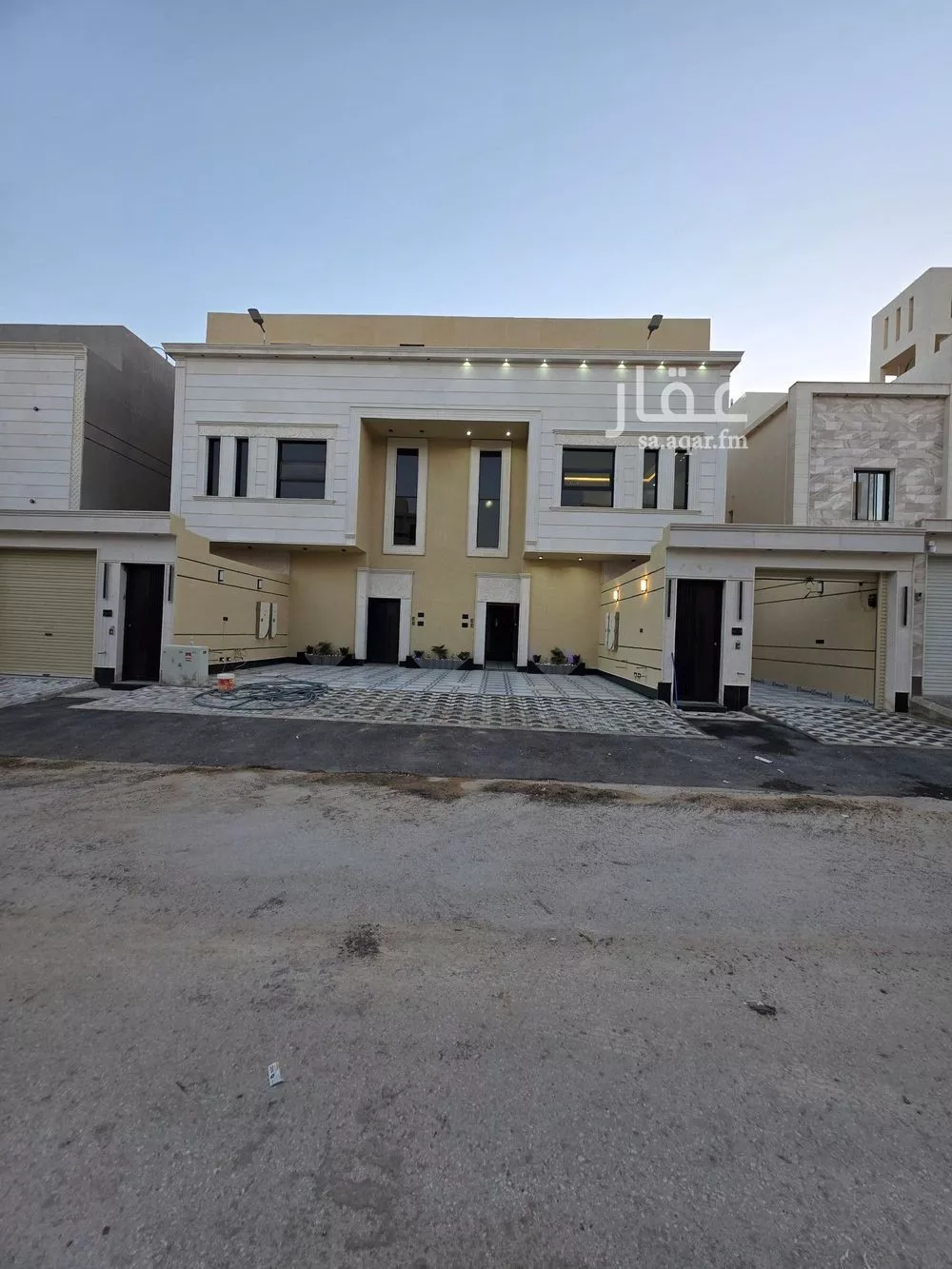 5 bedroom floor in Okaz 3