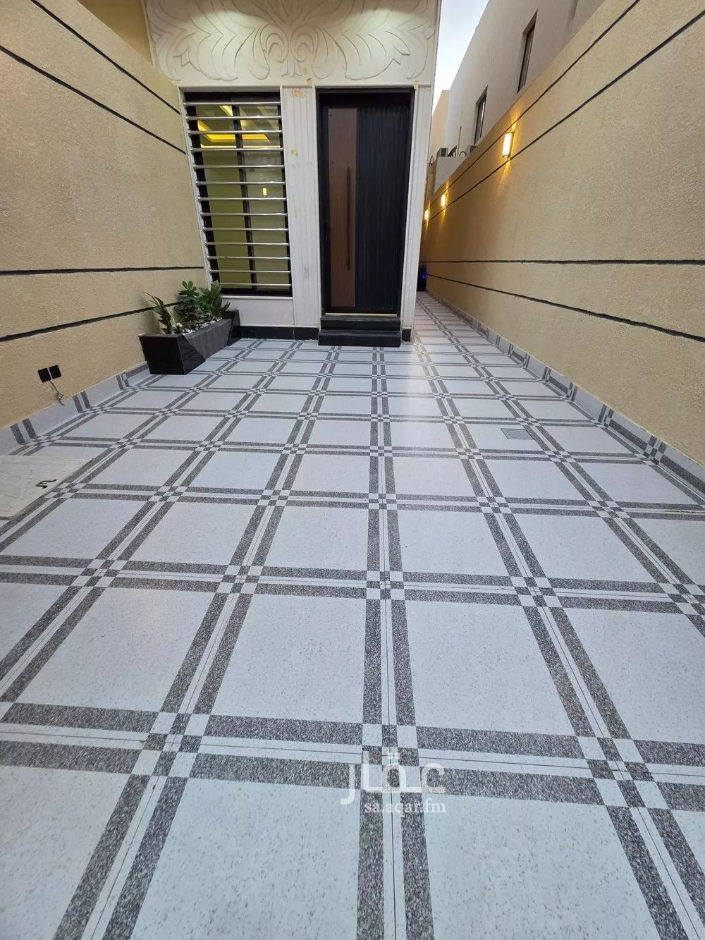 5 bedroom floor in Okaz 4