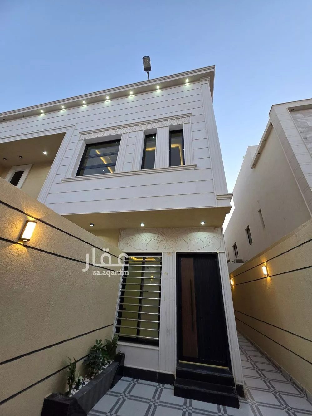 5 bedroom floor in Okaz 5