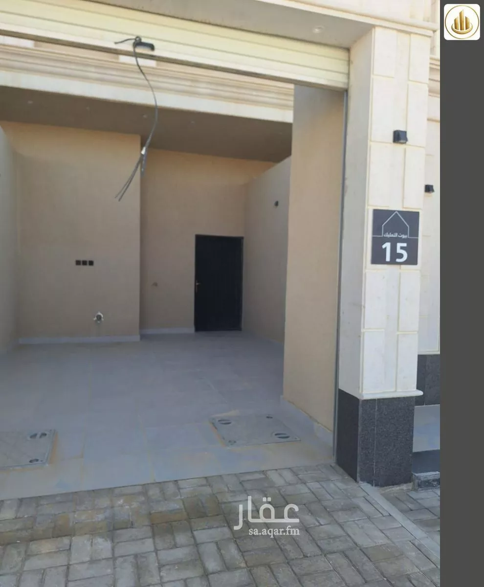 4 bedroom floor in Al Janadriyah 17