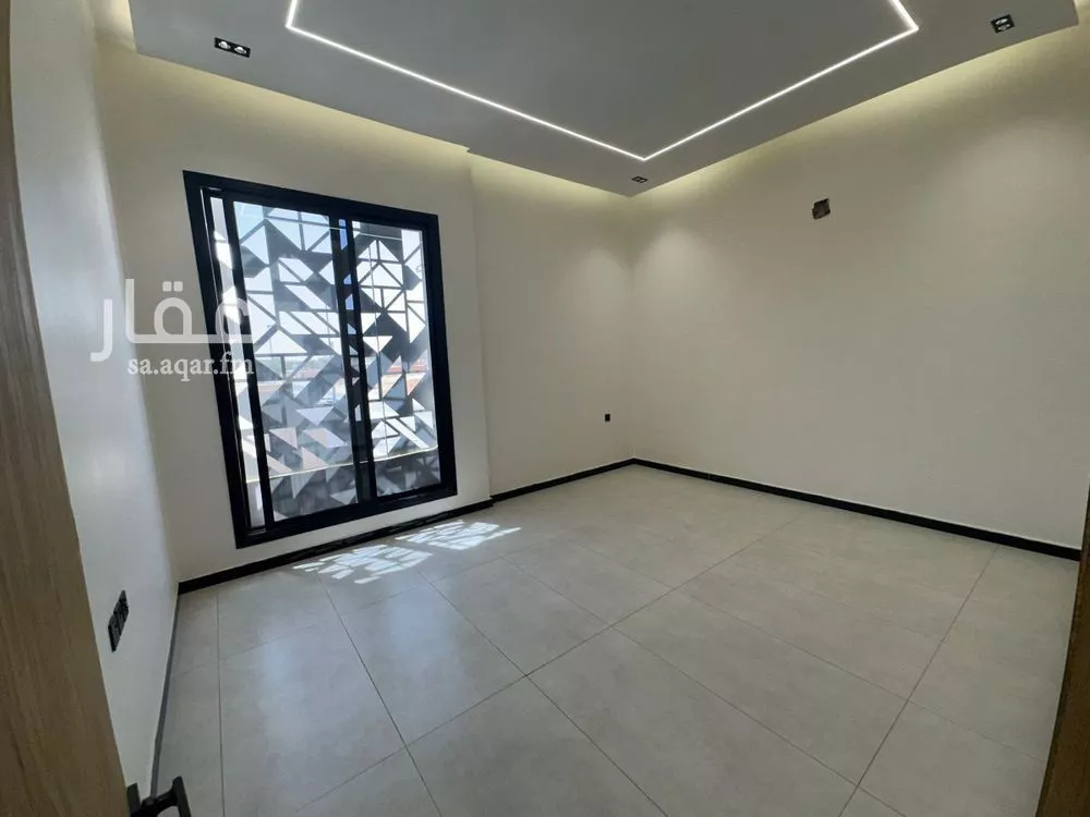 4 bedroom floor in Al Janadriyah 4