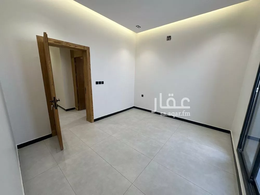 4 bedroom floor in Al Janadriyah 7