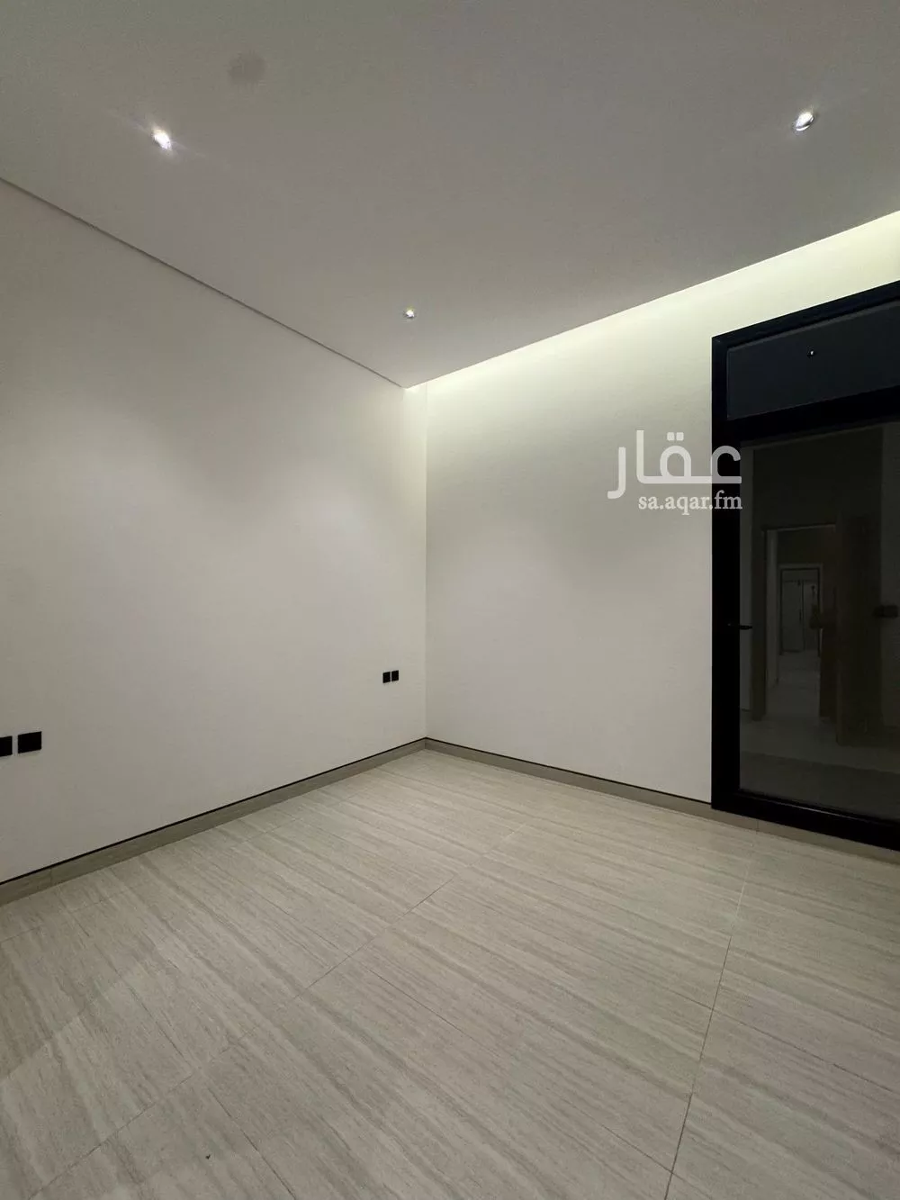 دور 4 غرف في العارض 19