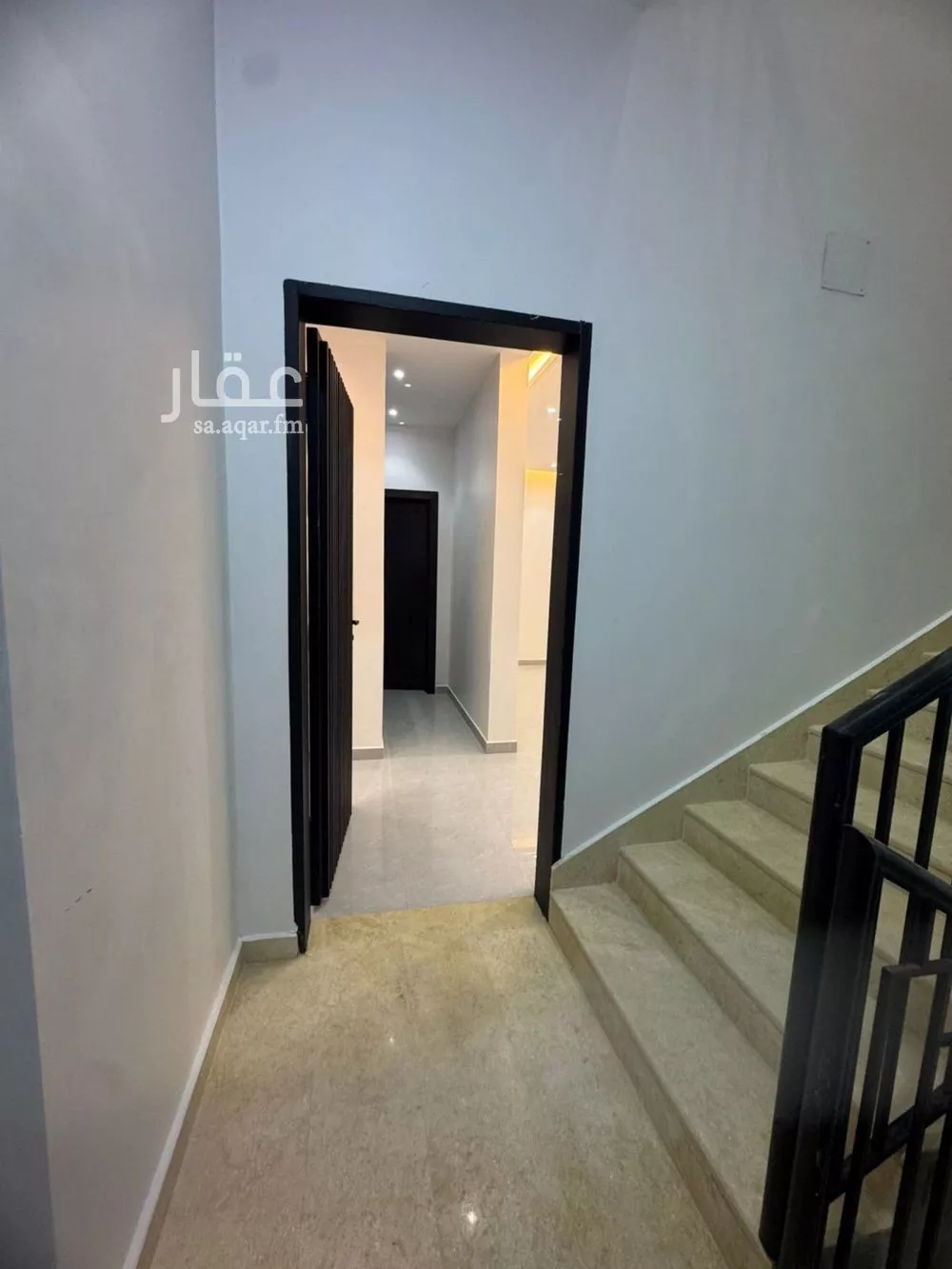 دور 4 غرف في العارض 10