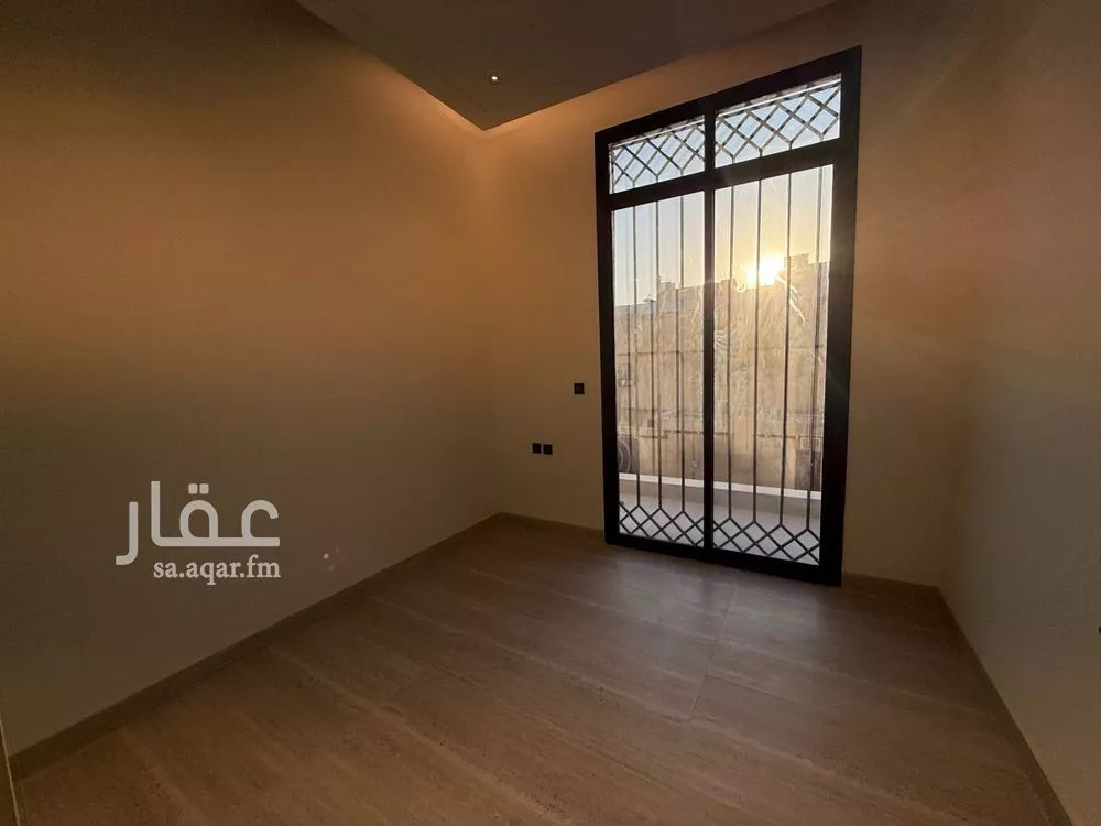 دور 3 غرف في المونسية 7