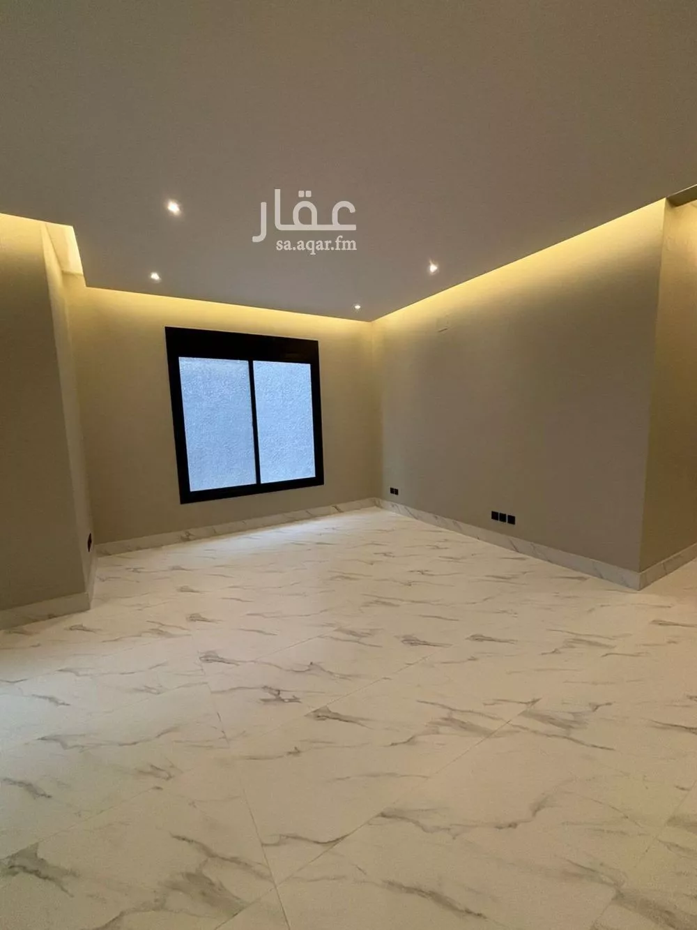 دور 4 غرف في العارض 13