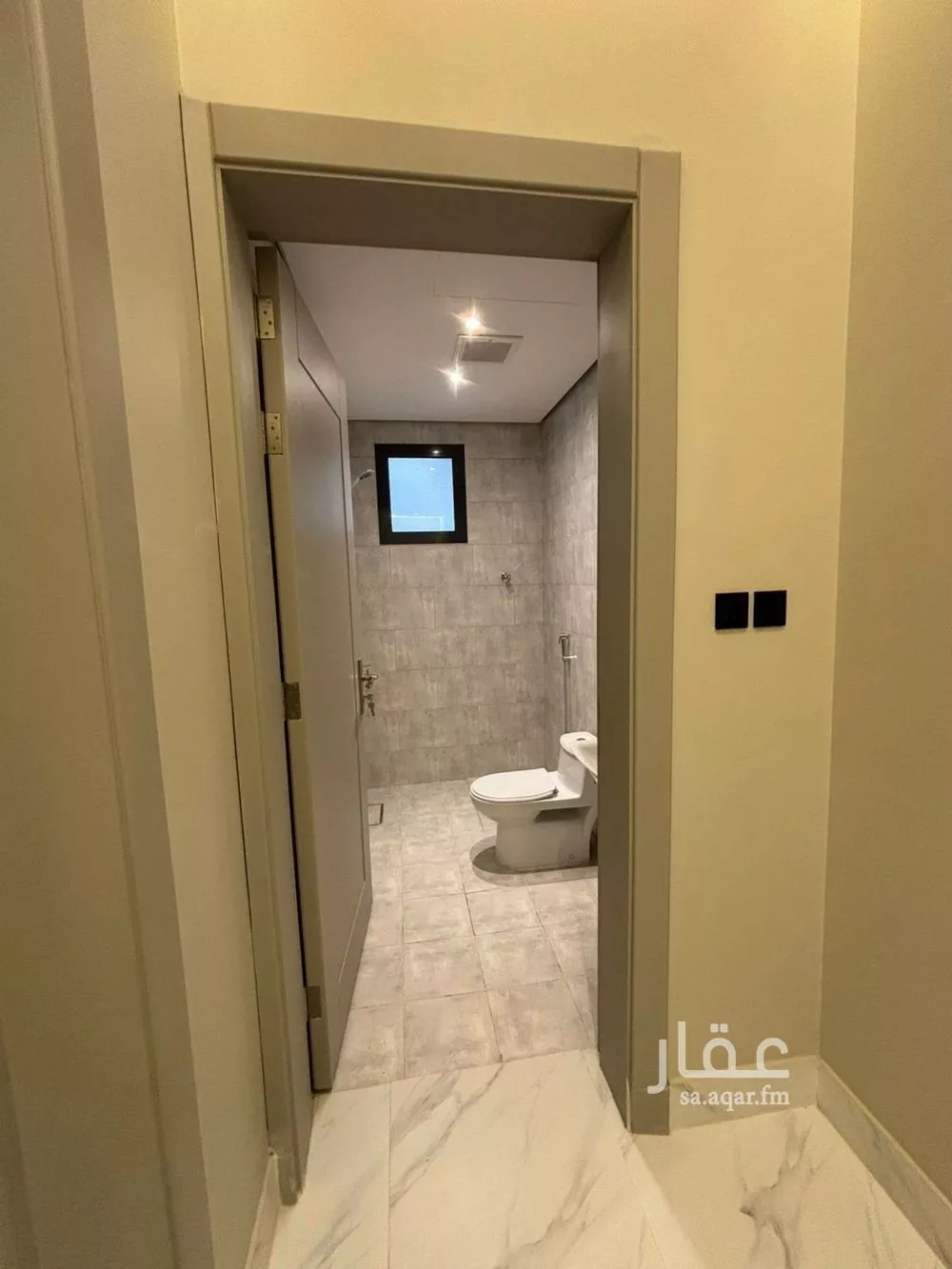 دور 4 غرف في العارض 16