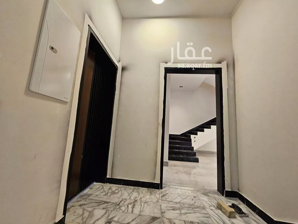 5 bedroom floor in Al Rimal 6