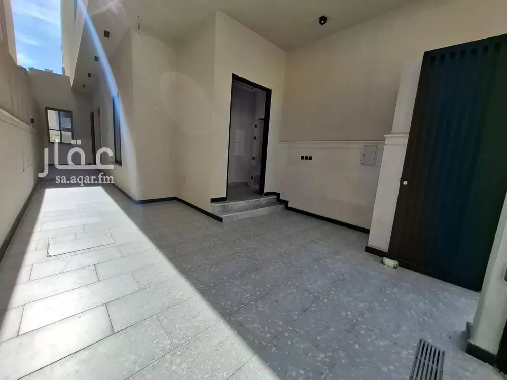 4 bedroom floor in Al Narjis 12
