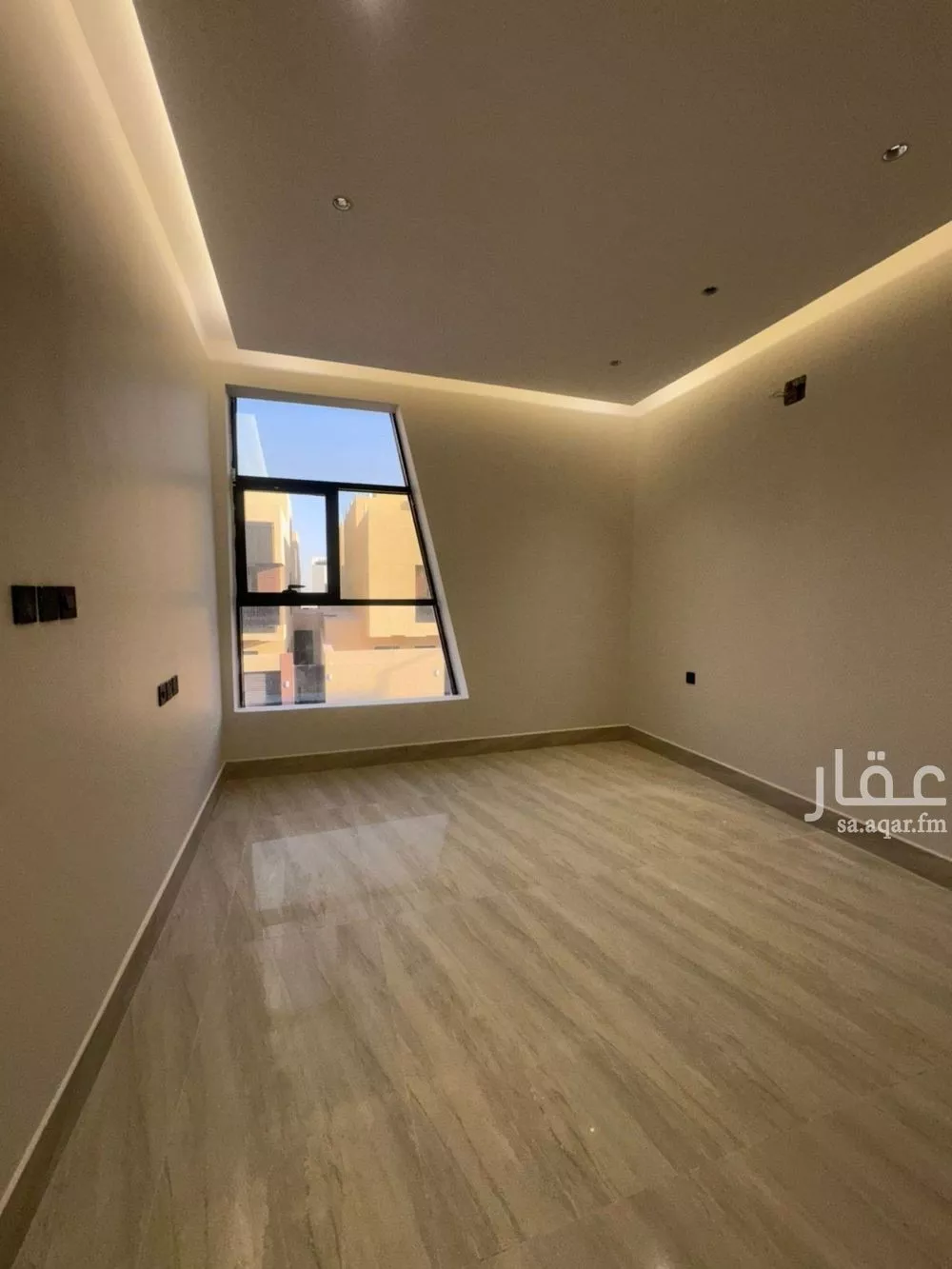 5 bedroom floor in Dirab 12