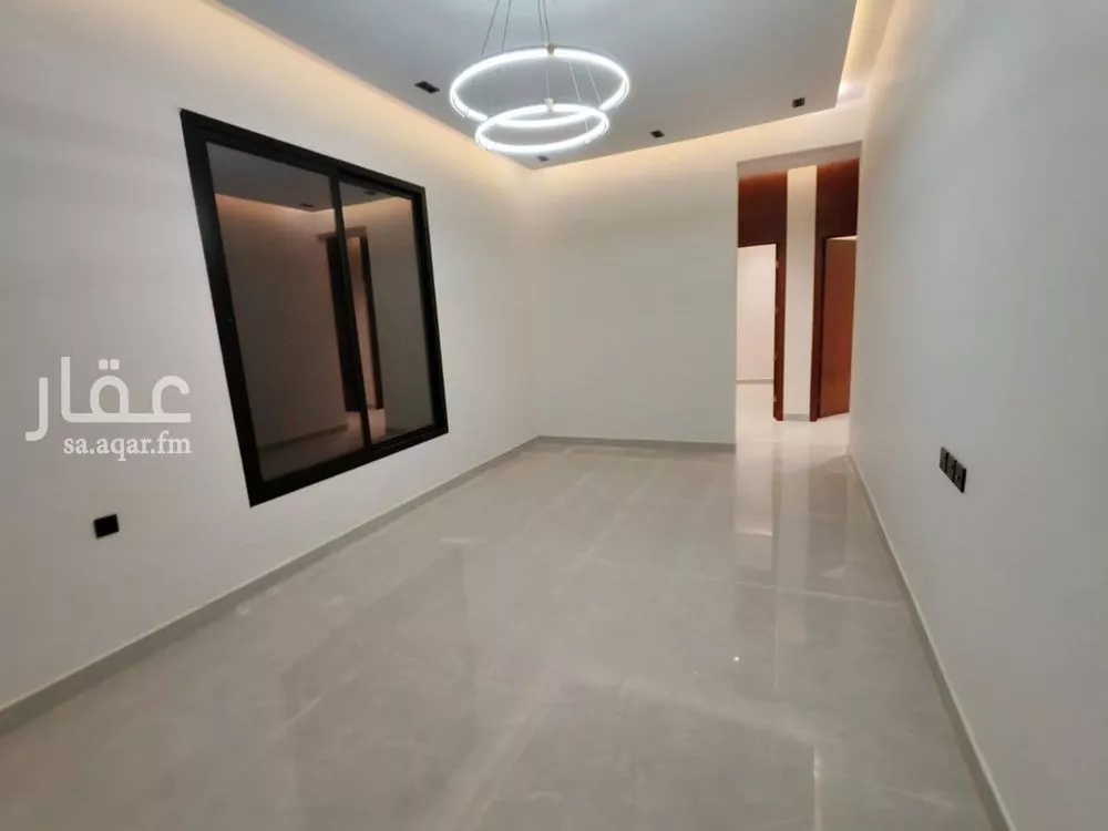 4 bedroom floor in Tuwaiq 17