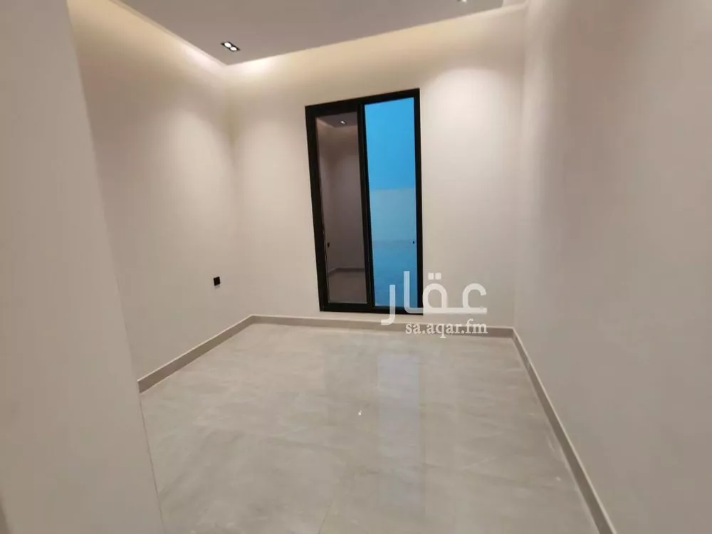 4 bedroom floor in Tuwaiq 19