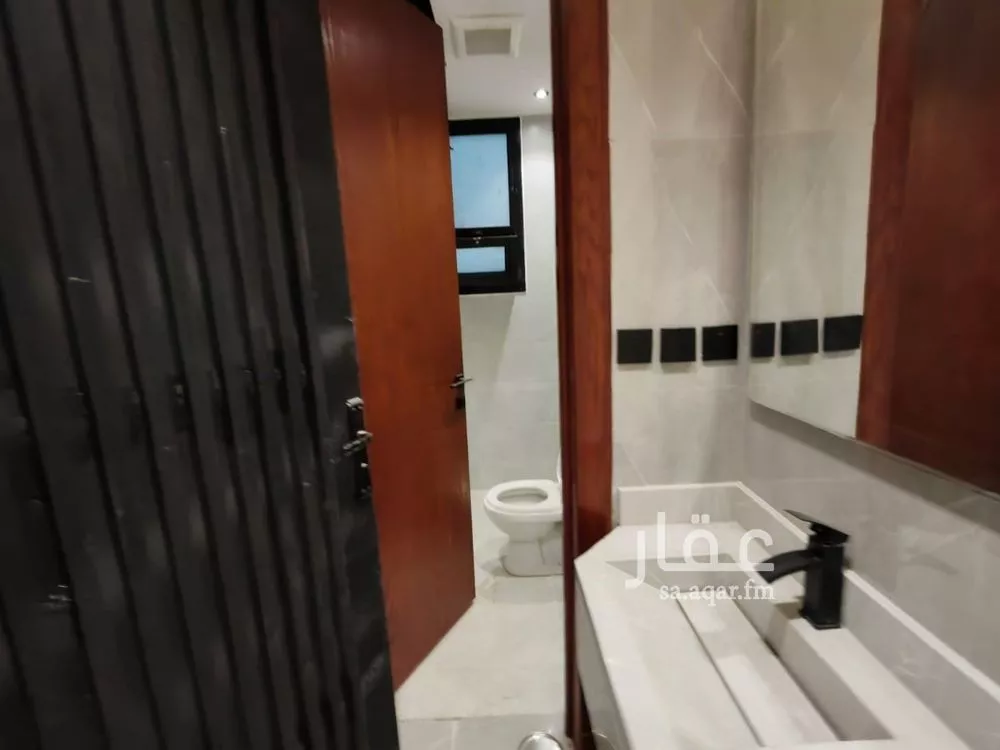 4 bedroom floor in Tuwaiq 6