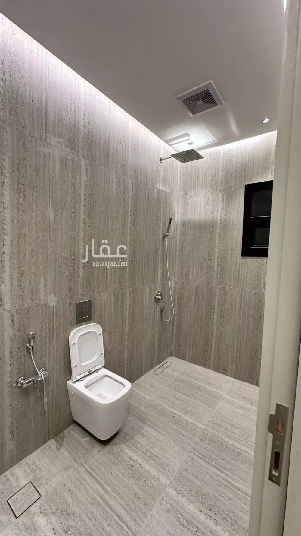 4 bedroom floor in Al Munsiyah 6