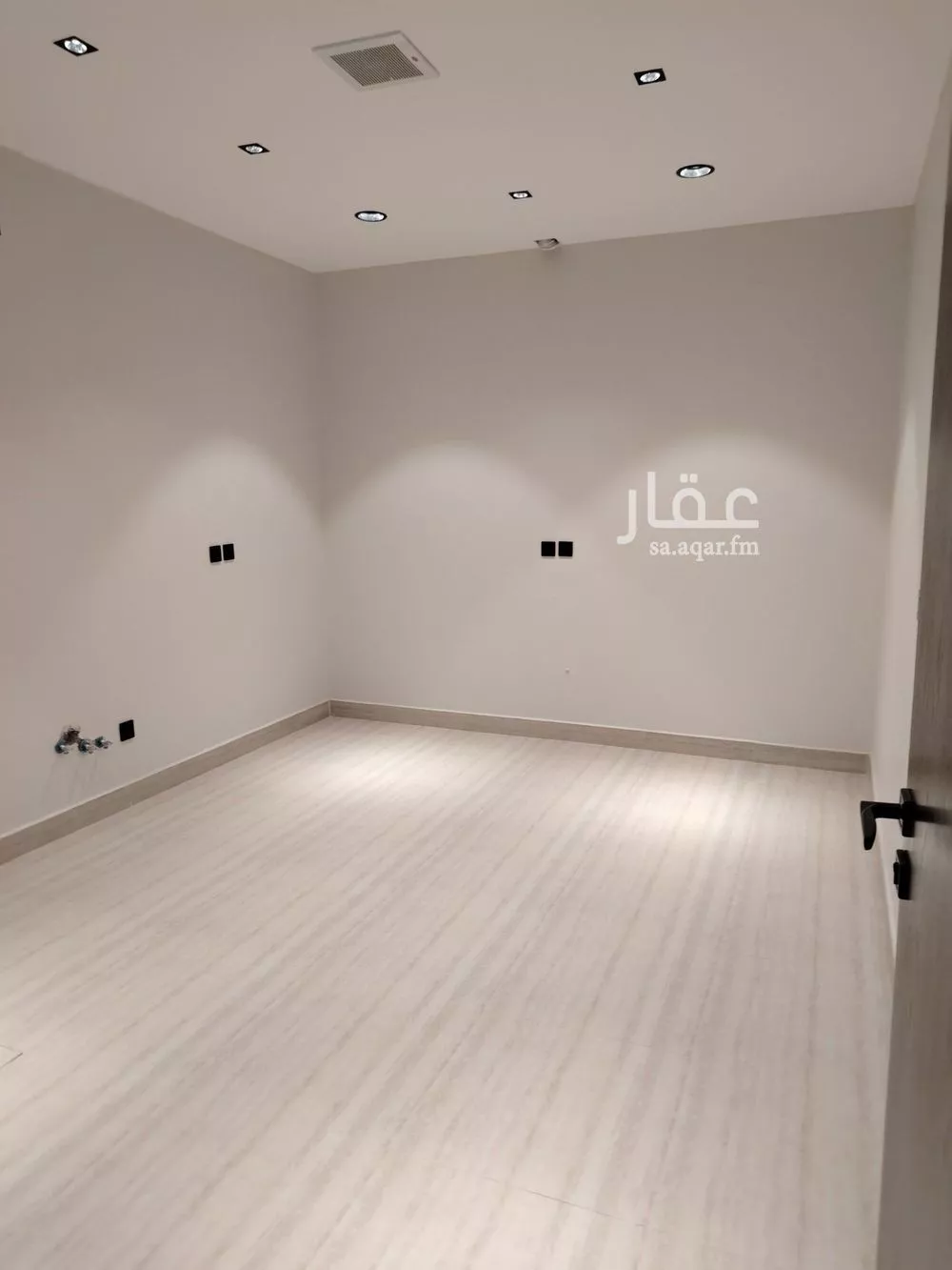 دور 4 غرف في العارض 5