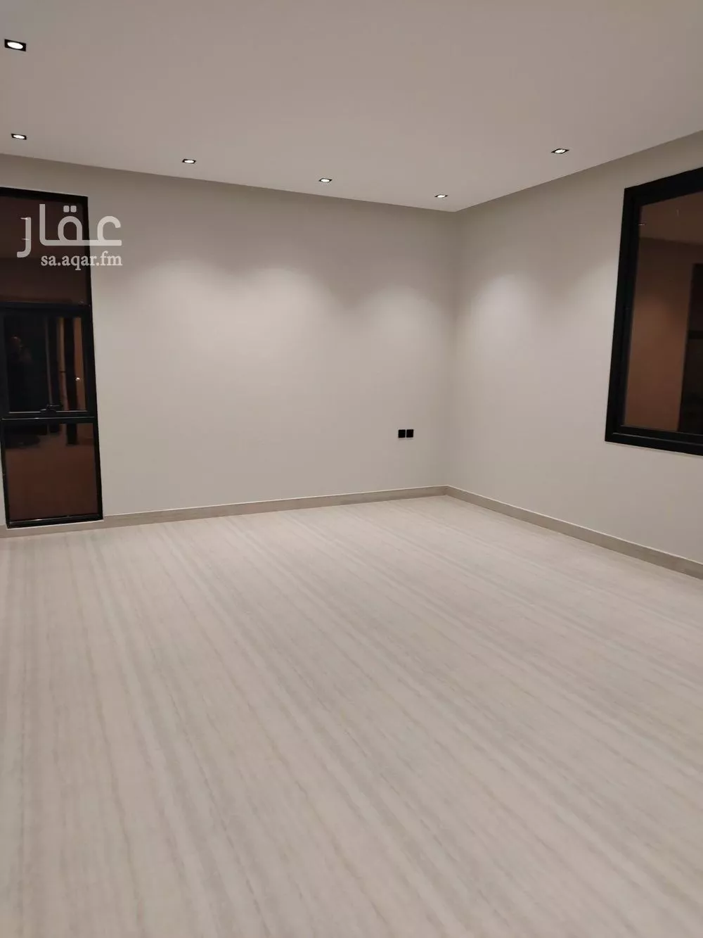 دور 4 غرف في العارض 8