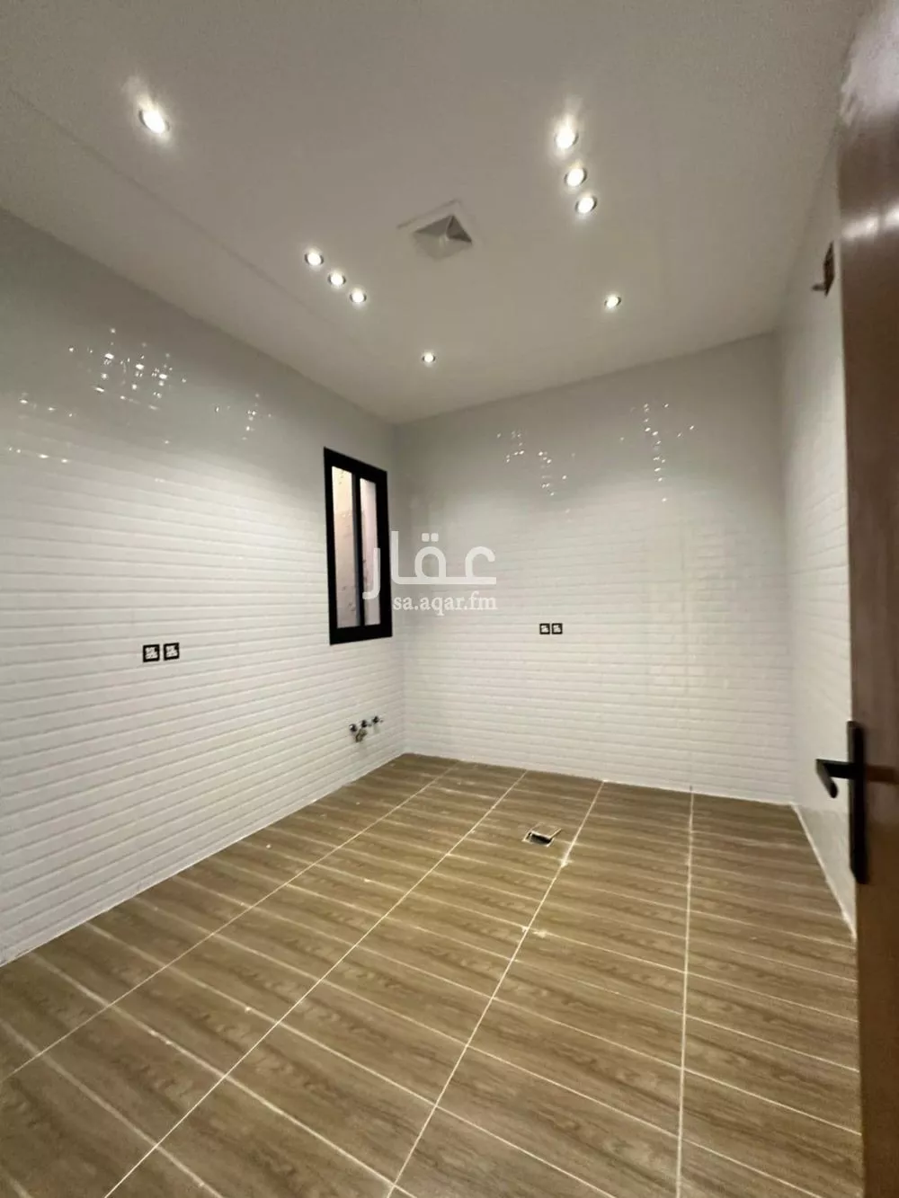 3 bedroom floor in Al Hazm 14